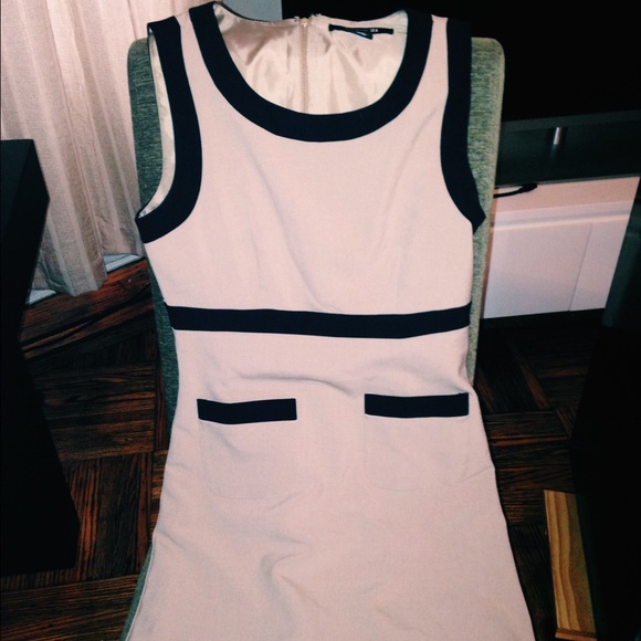 Forever 21 Dresses & Skirts - Black and Tan dress.