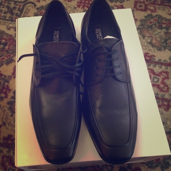 Kenneth Cole reaction