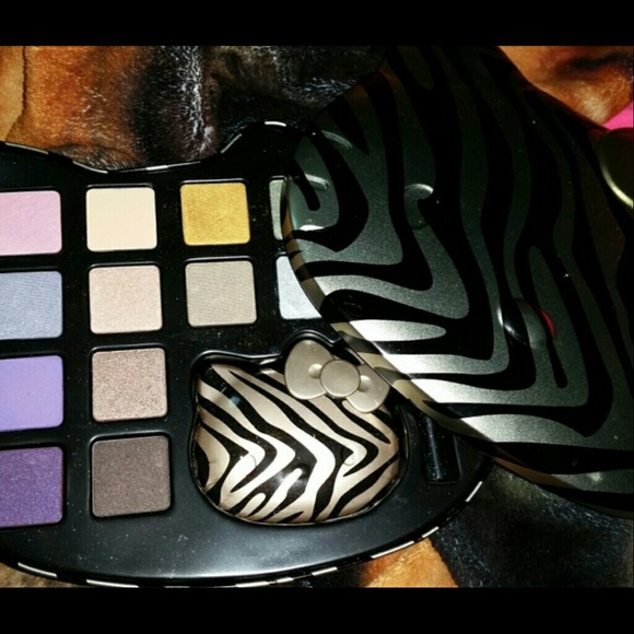 hello kitty palette by sephora