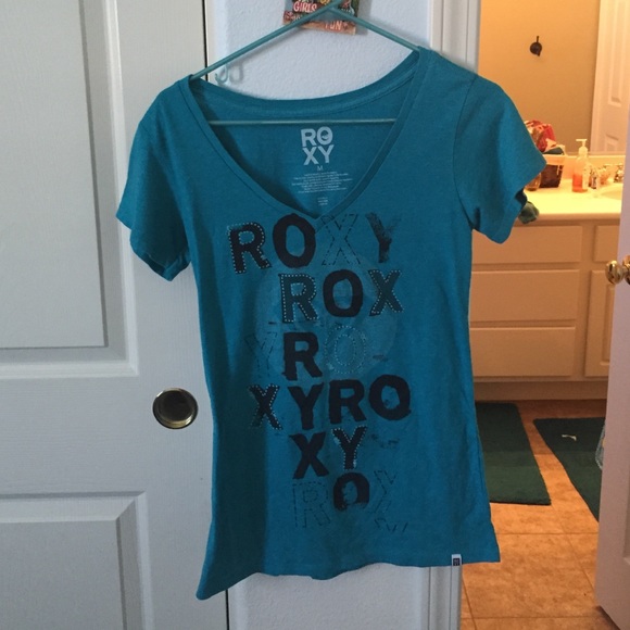 Blue Roxy v neck shirt