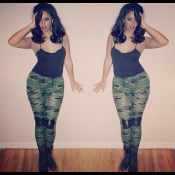 Camo print leggings