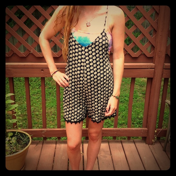 ✨Floral romper with crochet detail✨