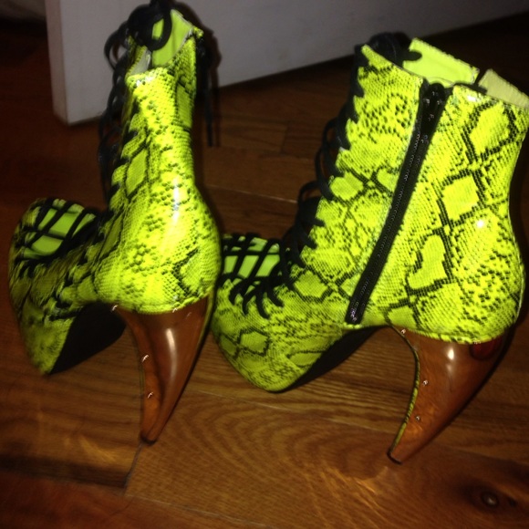 Steve Madden Python - Picture 3 of 4