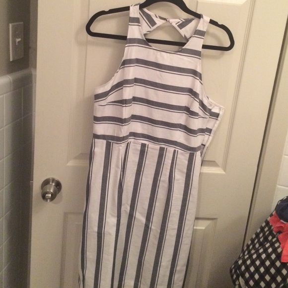 Blue & white striped linen texture dress open back