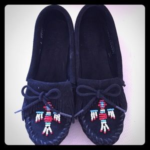 MINNETONKA moccasin