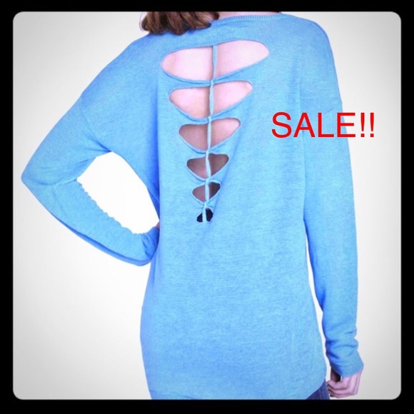 BCBGeneration Daisy Slashed Sweater XS/S Atlantic