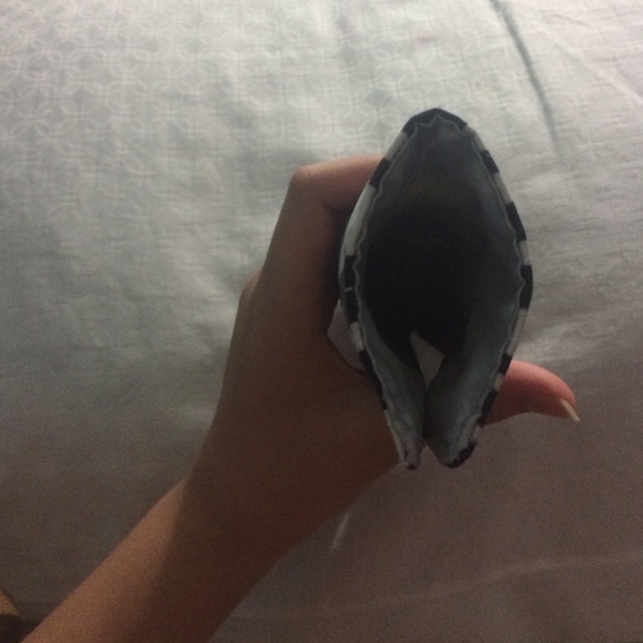 holder - Picture 2 of 4