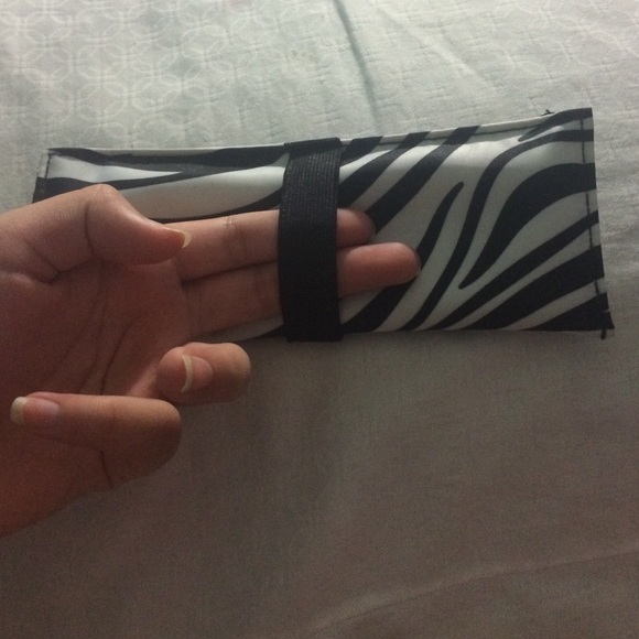 holder - Picture 4 of 4