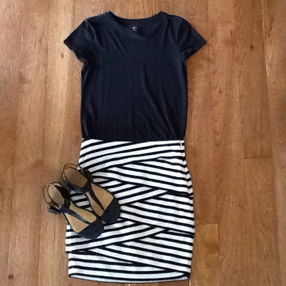 White House Black Market Dresses & Skirts - Black and White Knit Skirt NWT