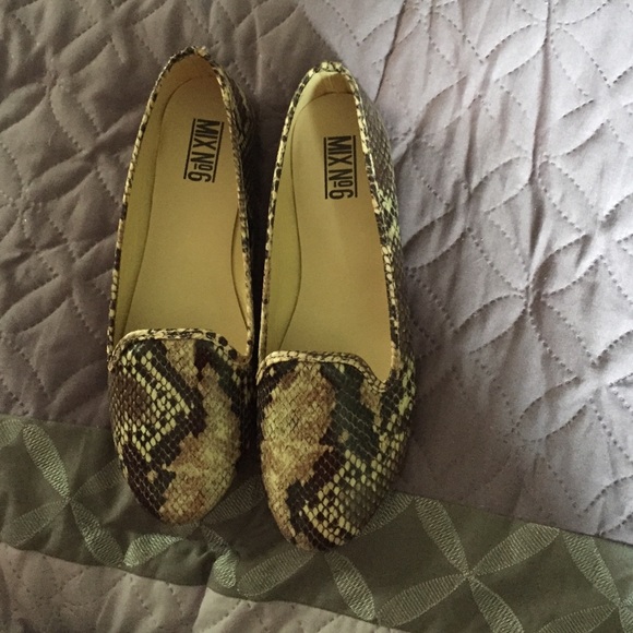 NEW Faux Lizard Skin Flats by Mix No 6