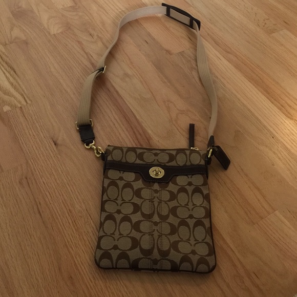 Coach sling bag