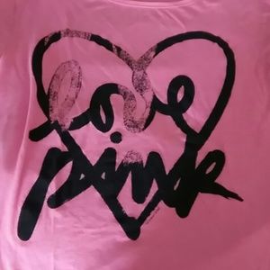 vs pink tee