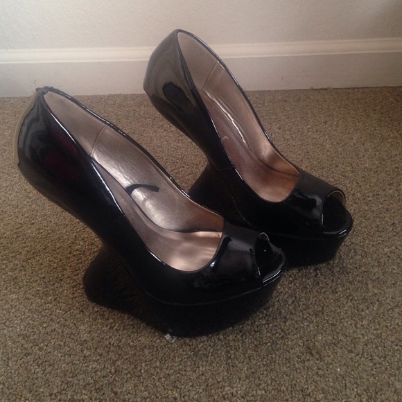 Black Patent Leather Pumps