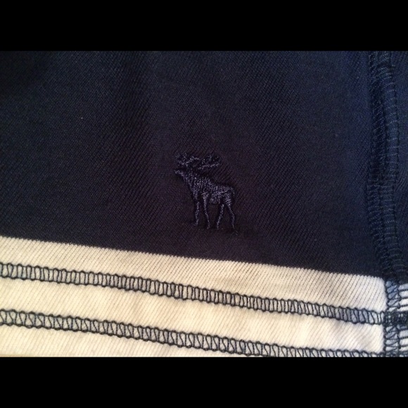 Abercrombie and Fitch tank top - Picture 2 of 4