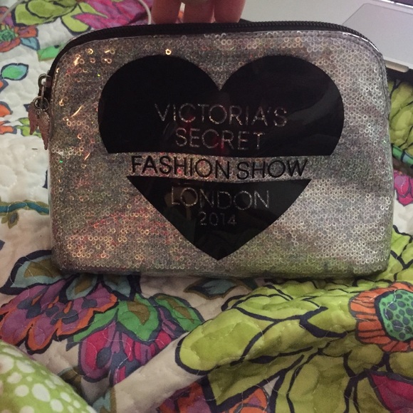 Victoria secret make up bag
