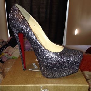 Christian Louboutin Daffodile Lady Glitter 160