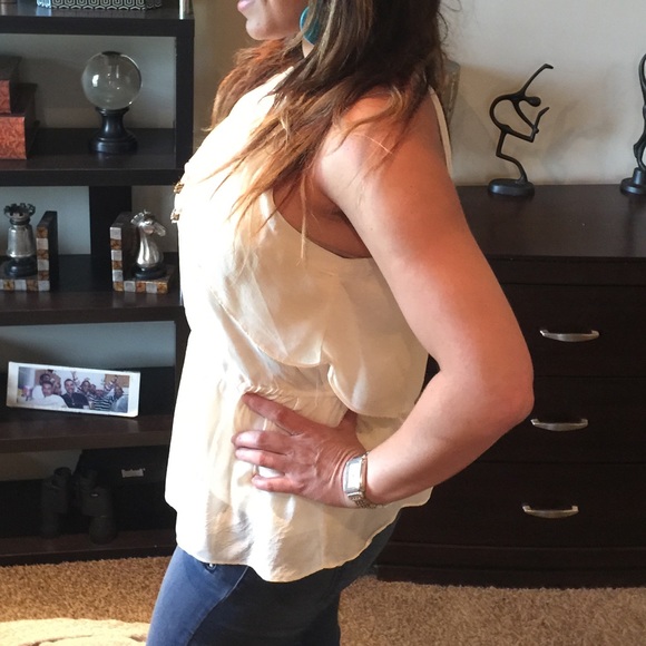 Top - Picture 2 of 3