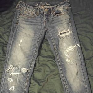 American eagle destroyed skinny jeans size 2