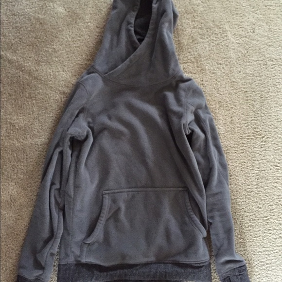 Lululemon sweatshirt