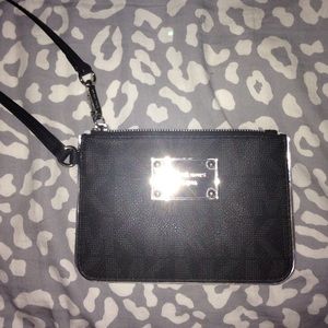 Michael Kors Wristlet / Wallet