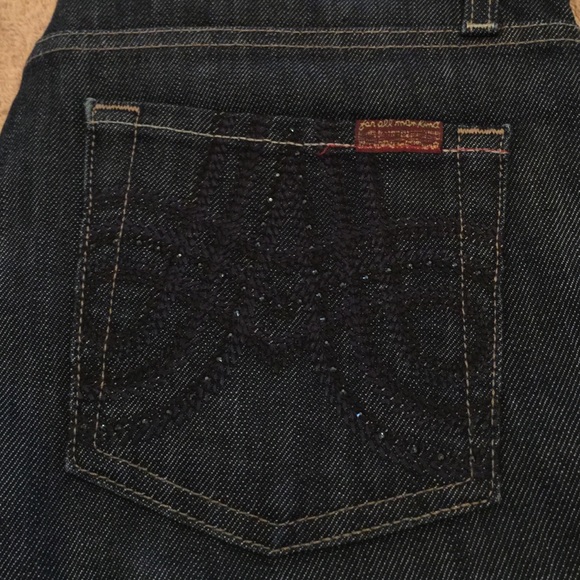 Jeans - Picture 2 of 3