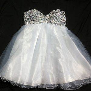 beautiful white prom or homecoming dress