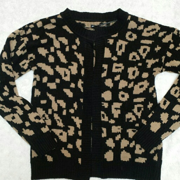 Cozy leopard print cardigan