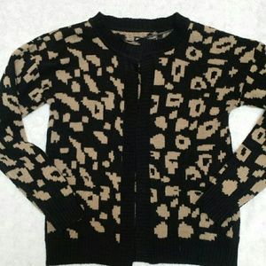 Cozy leopard print cardigan