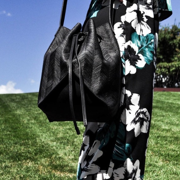 Sold!! Danielle Nicole Black Bucket Leather Bag - Picture 2 of 4