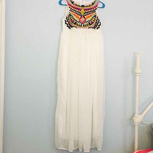 Boutique Dresses & Skirts - Embroidered Aztec White/Multicolored Maxi Dress