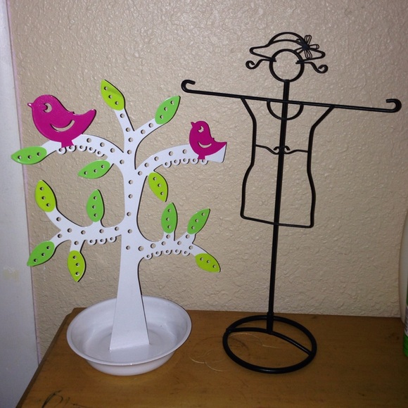 Jewelry holder