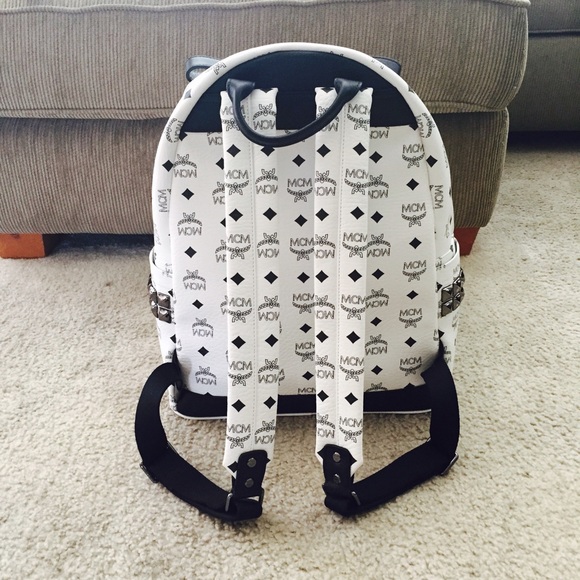 🔺SOLD🔺White MCM Backpack - Picture 2 of 4