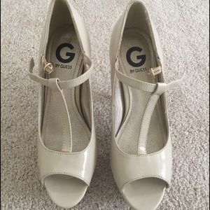 G by GUESS pump!