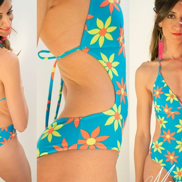 One piece swimwear