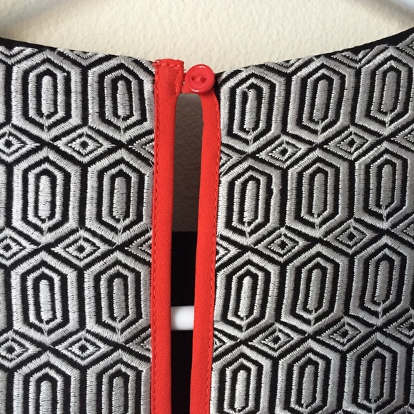 ❗️SOLD❗️Perfect Summer Top 😻 - Picture 3 of 3