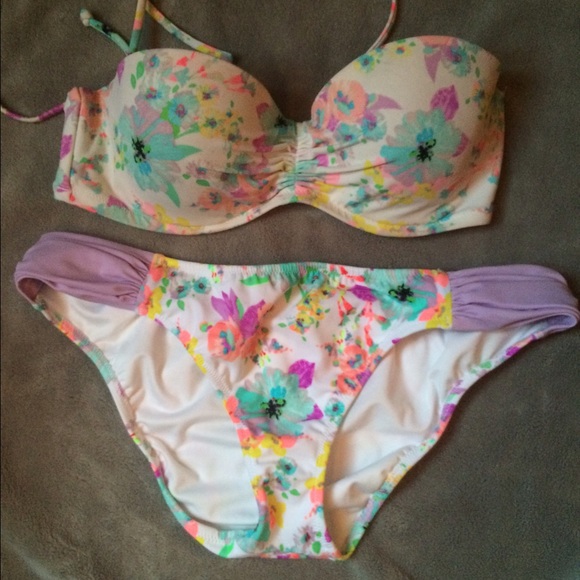 Victoria's Secret Bandeu bikini