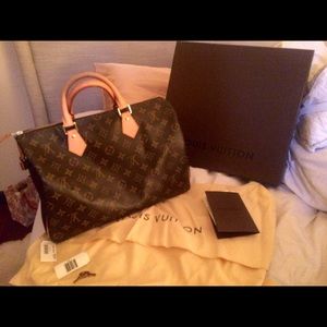 Authentic Louis Vuitton speedy 35!