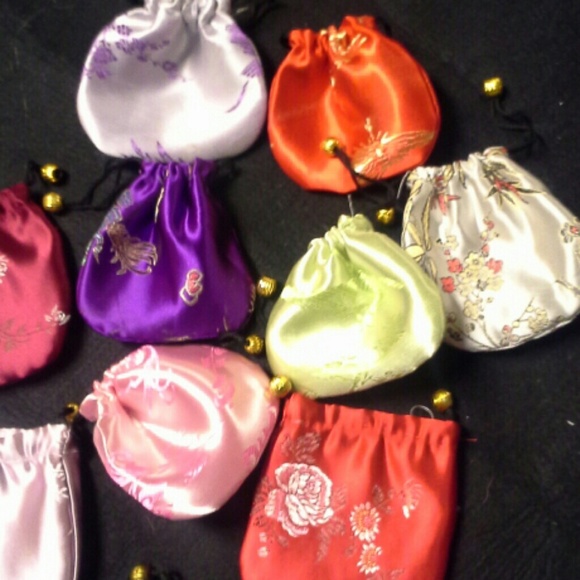 **FREE** w/purchase - Picture 2 of 2