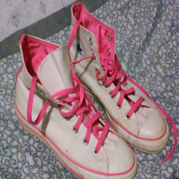 white with a touch of pink converse