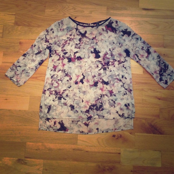 Floral top