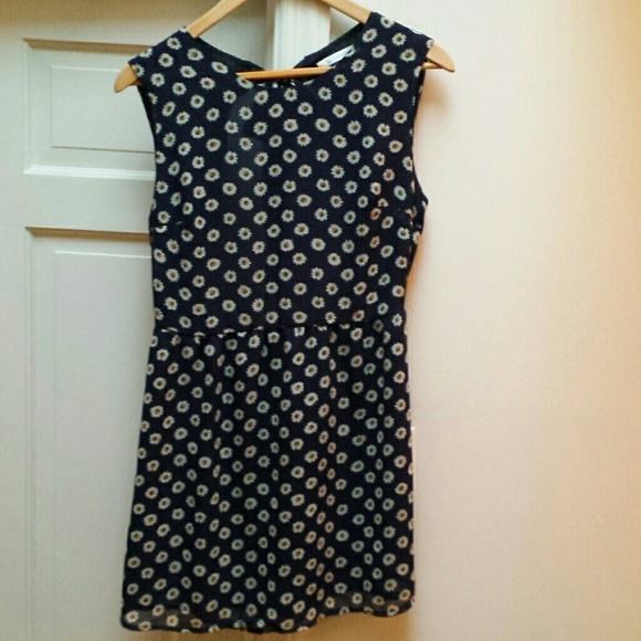 Open back daisy dress
