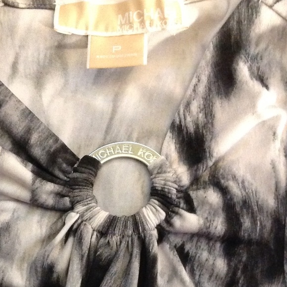 🌹HOST PICK🌹Michael Kors Classy Fitted Dress NWOT - Picture 4 of 4