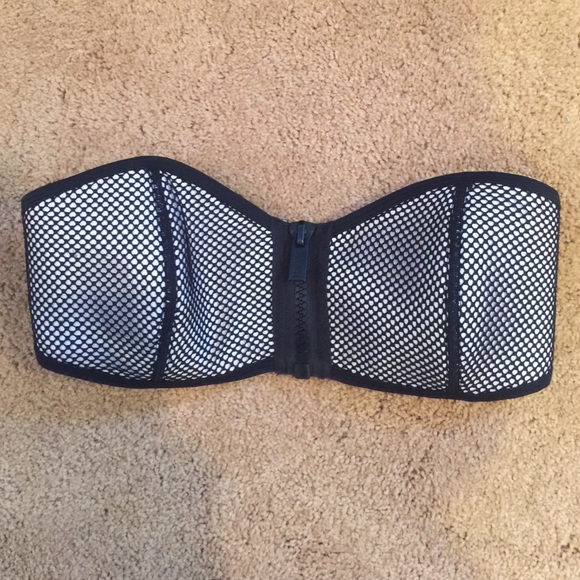 🚫SOLD 🚫AUTHENTIC TRIANGL TOP 40 on venmo