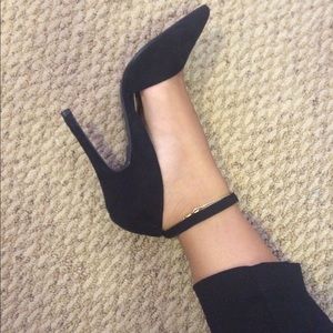 F21 pointed shoe. WORN ONCE