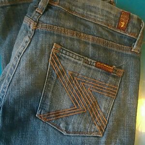 Seven jeans Women's  Size 26 about a (2-6)