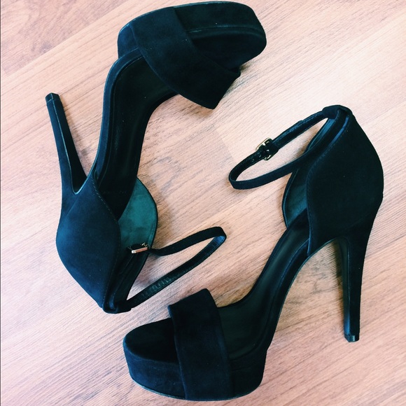 ❌SOLD❌Tory Burch Amina Suede Platform Heels - Picture 3 of 4