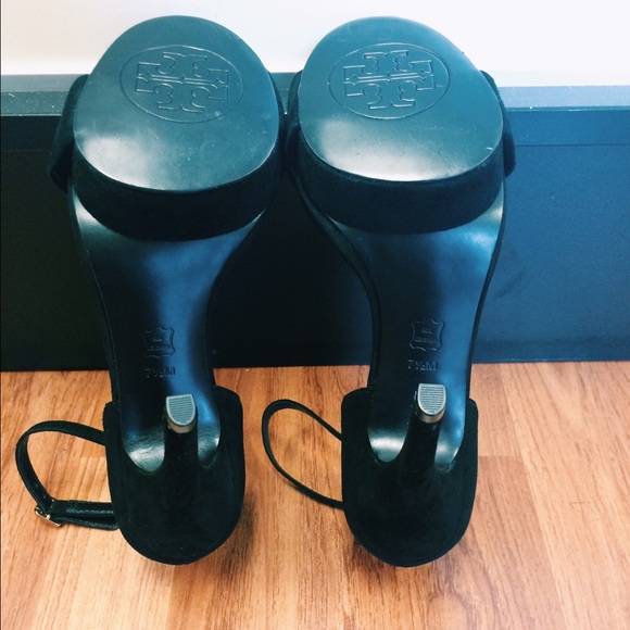 ❌SOLD❌Tory Burch Amina Suede Platform Heels - Picture 4 of 4