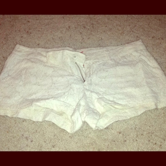 ✨✨✨Mossimo crotchet shorts✨✨✨
