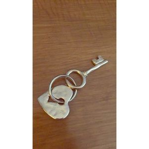 Heart and key keychain