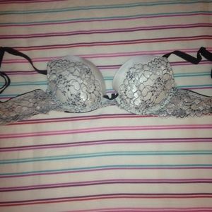 VS Black and White lace push-up bra